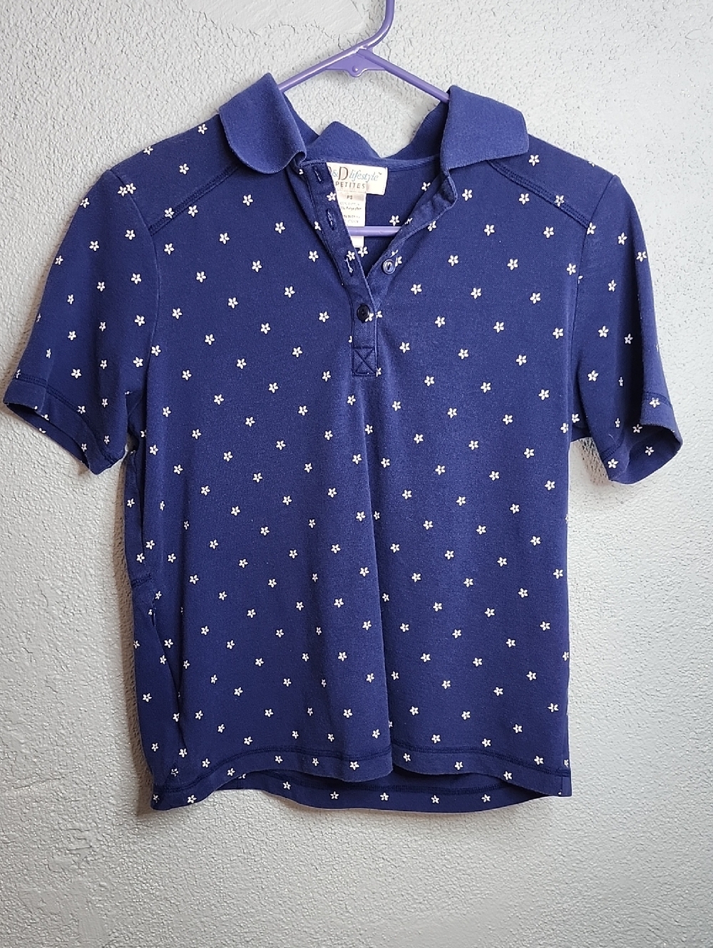 Classic Navy Short-Sleeve Polo Top with White Flower Print